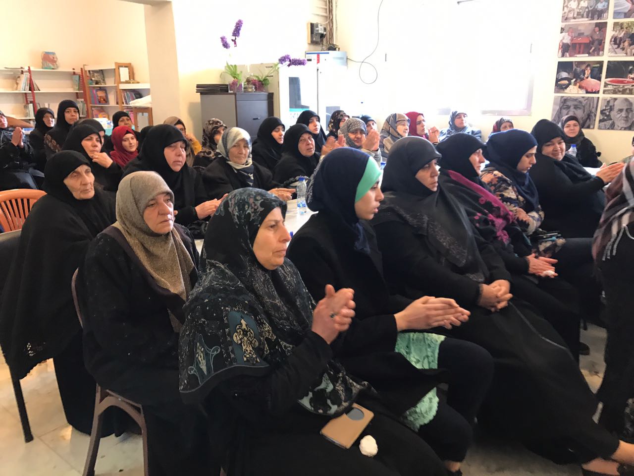بلدية الطيبة تكرم الامهات في عيدهن